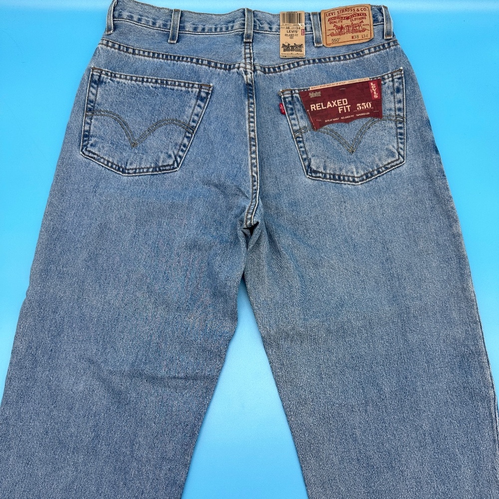 Levi's Relaxed Fit 550 Denim Jeans Sits At Waist Tapered Leg Men's 38x34 - Picture 4 of 10